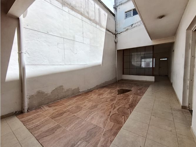 Casa de 10 alcobas en venta en El Salvador, Medellín, 264 m² · foto 3 de 11