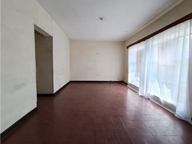 Casa de 10 alcobas en venta en El Salvador, Medellín, 264 m² · foto 5 de 11