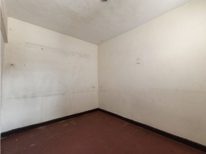 Casa de 10 alcobas en venta en El Salvador, Medellín, 264 m² · foto 7 de 11