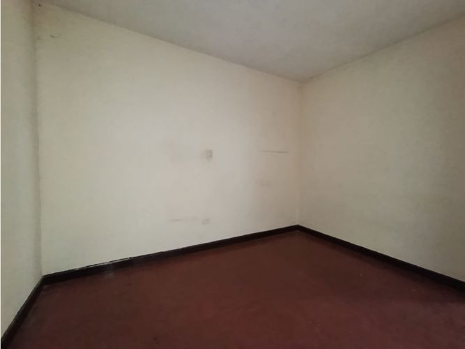 Casa de 10 alcobas en venta en El Salvador, Medellín, 264 m² · foto 8 de 11