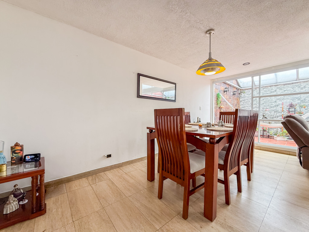 Casa en venta en Bella Suiza, Bogotá · foto 5 de 15