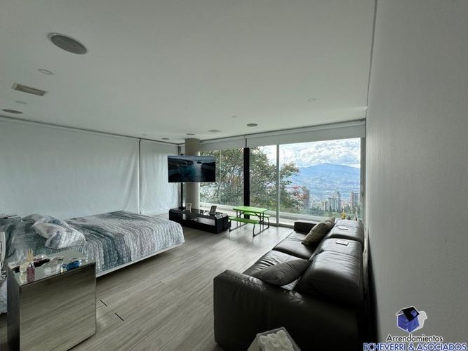 Casa de 4 alcobas en venta en Los Balsos, Medellín, 780 m² · foto 15 de 19