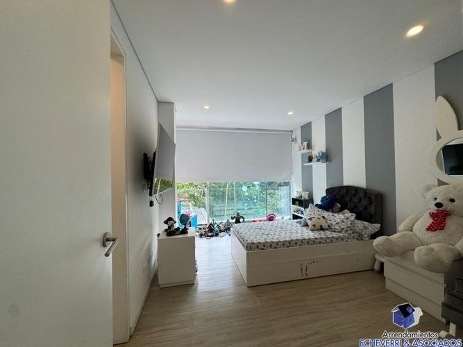 Casa de 4 alcobas en venta en Los Balsos, Medellín, 780 m² · foto 17 de 19