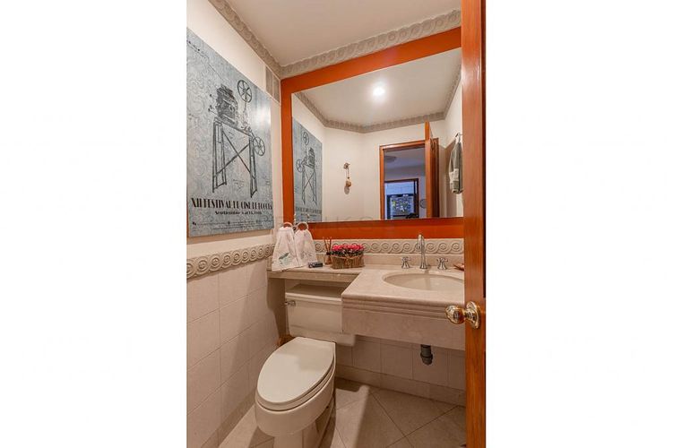 Apartamento en venta en Santa Barbara Central, Bogotá · foto 14 de 14