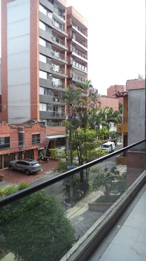 Apartamento de 3 alcobas en arriendo en Laureles, Medellín, 90 m² · foto 5 de 24