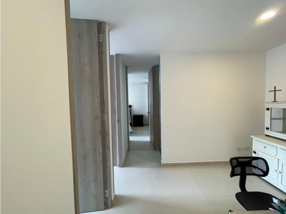 Apartamento en venta en Zona Industrial No. 1, Itagüí · foto 6 de 14