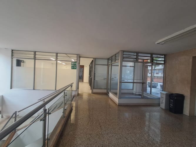 Oficina en arriendo en Villa Nueva, Medellín, 700 m² · foto 9 de 12