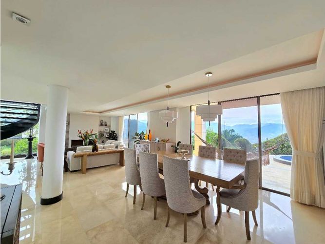 Casa de 4 alcobas en venta en Loma Del Escobero, Envigado, 606 m² · foto 8 de 24
