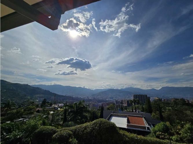 Casa de 4 alcobas en venta en Loma Del Escobero, Envigado, 606 m² · foto 17 de 24