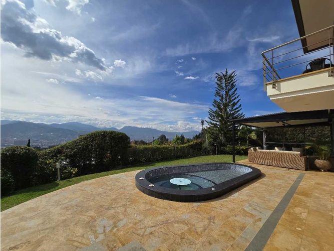 Casa de 4 alcobas en venta en Loma Del Escobero, Envigado, 606 m² · foto 22 de 24
