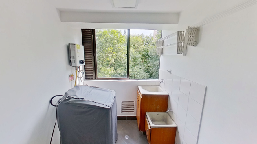 Apartamento de 4 alcobas en venta en El Poblado, Medellín, 102 m² · foto 12 de 24