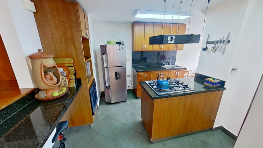 Apartamento de 4 alcobas en venta en El Poblado, Medellín, 102 m² · foto 14 de 24