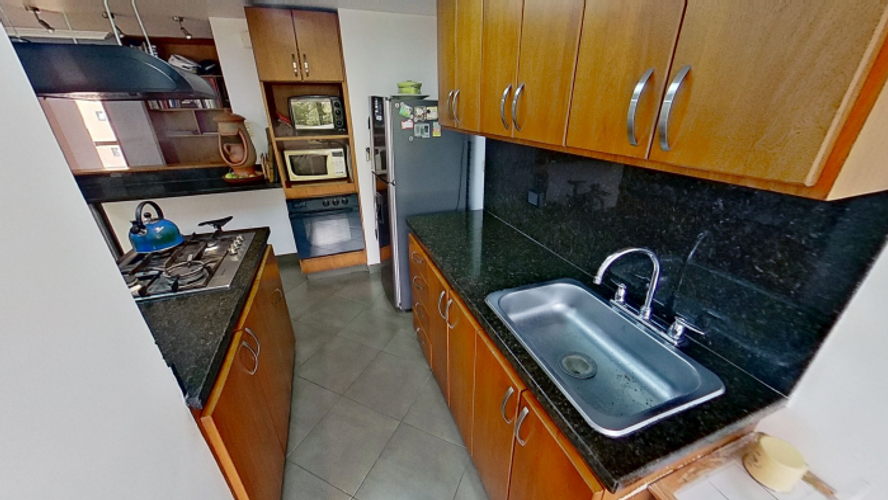 Apartamento de 4 alcobas en venta en El Poblado, Medellín, 102 m² · foto 16 de 24