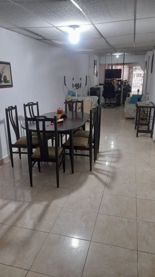 Casa de 6 alcobas en venta en Villa Colombia, Cali, 380 m² · foto 15 de 18
