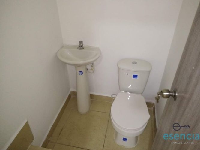 Bodega en arriendo en Colon, Medellín, 135 m² · foto 10 de 10