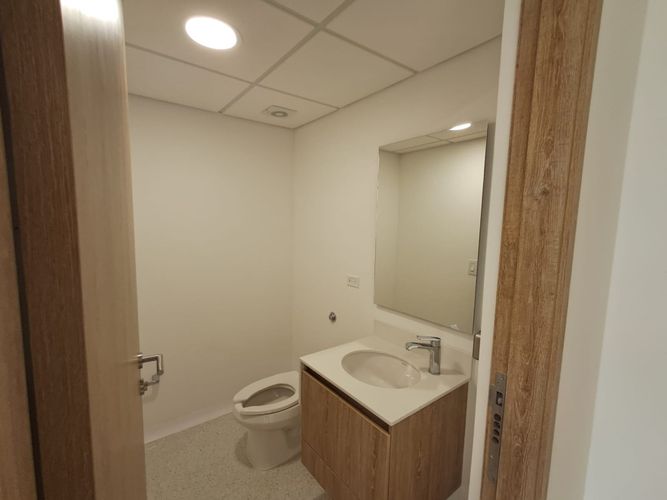 Consultorio en arriendo en Ciudad Del Río, Medellín, 38 m² · foto 2 de 11