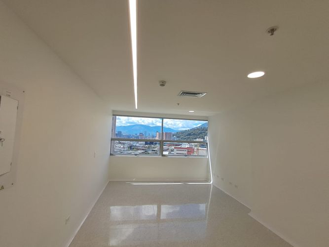 Consultorio en arriendo en Ciudad Del Río, Medellín, 38 m² · foto 3 de 11