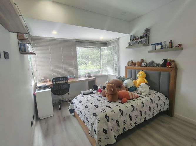 Apartamento de 4 alcobas en venta en El Poblado, Medellín, 235 m² · foto 18 de 20