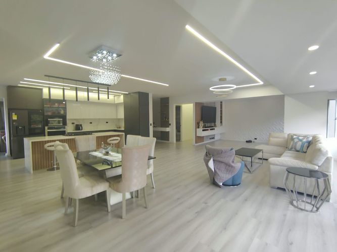 Apartamento de 4 alcobas en venta en El Poblado, Medellín, 235 m² · foto 5 de 20