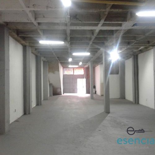 Bodega en arriendo en Belén, Medellín, 355 m² · foto 3 de 8