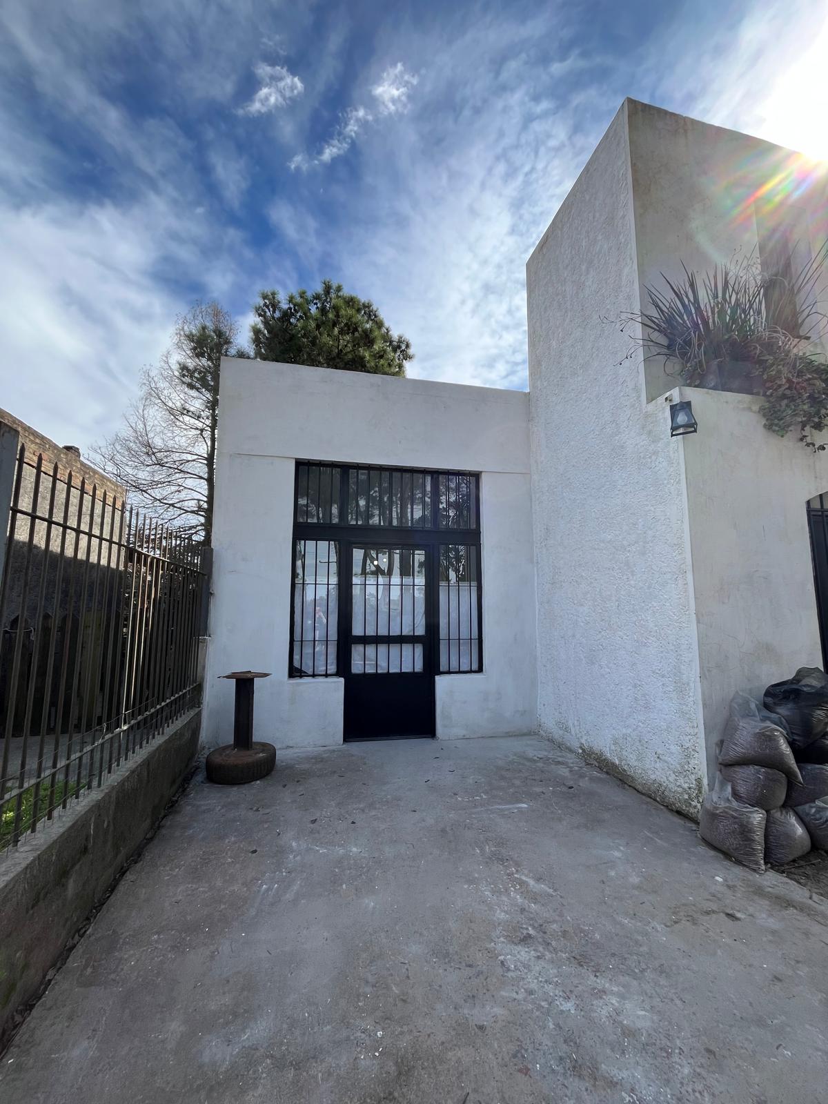 Se Alquila Local Comercial Medanos De Solymar