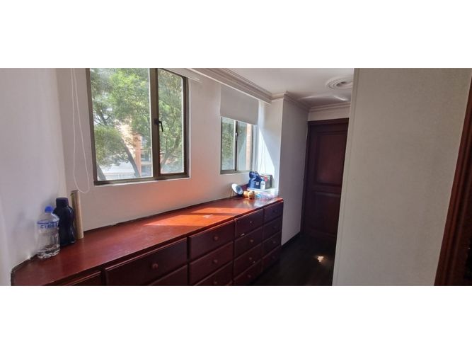 Apartamento de 4 alcobas en venta en Chapinero Alto, Bogotá, 223 m² · foto 8 de 22
