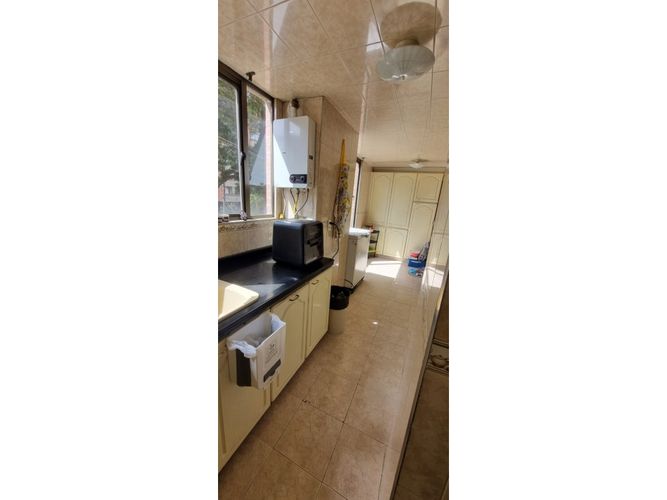 Apartamento de 4 alcobas en venta en Chapinero Alto, Bogotá, 223 m² · foto 14 de 22