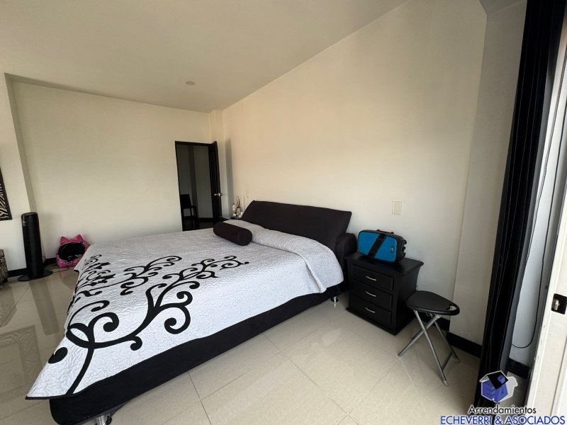 Apartamento en venta en Loma Del Indio, Medellín · foto 4 de 18
