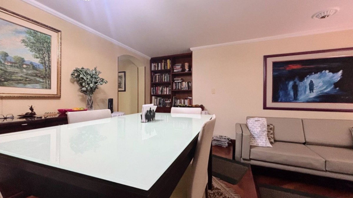 Apartamento en venta en Los Rosales, Bogotá · foto 13 de 22