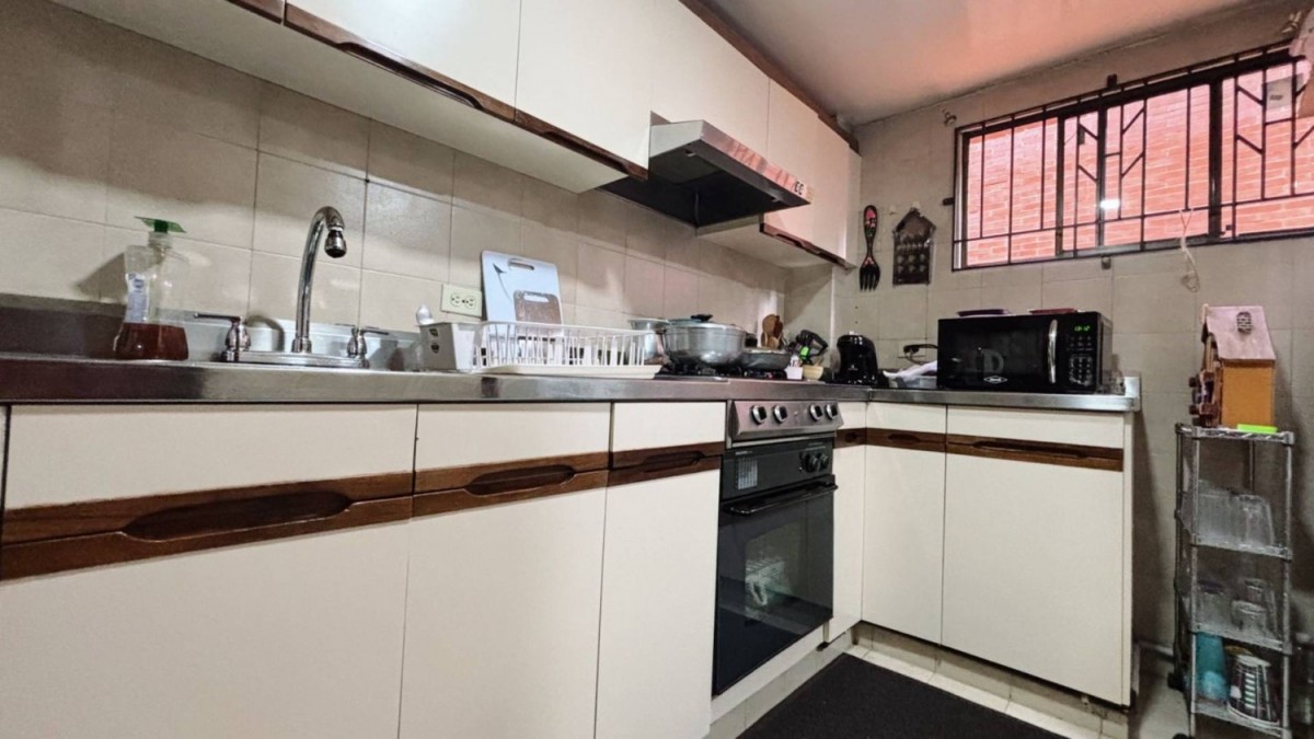 Apartamento en venta en Los Rosales, Bogotá · foto 14 de 22