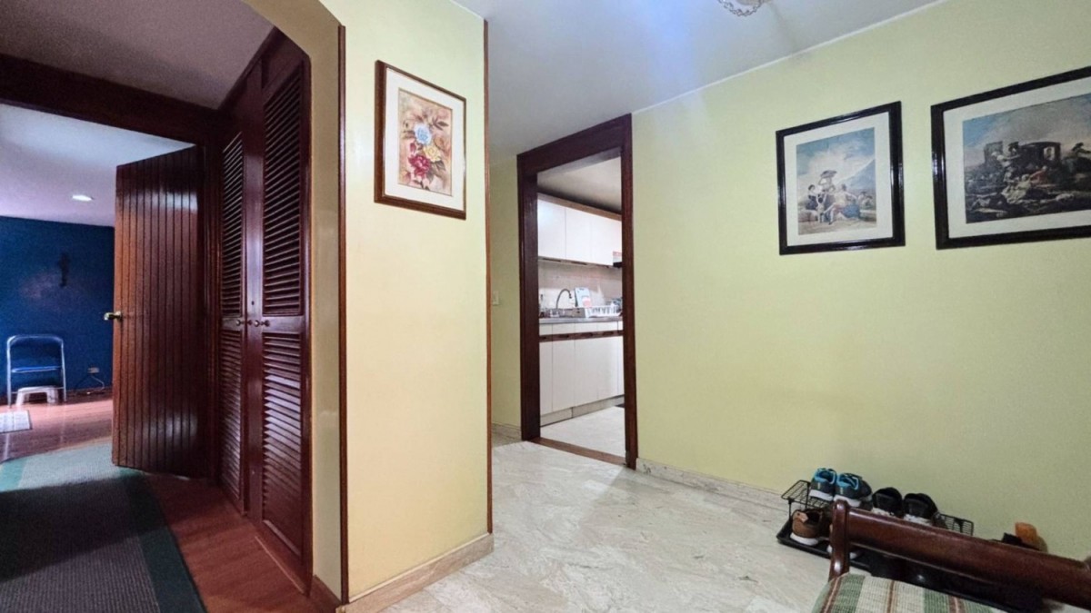 Apartamento en venta en Los Rosales, Bogotá · foto 17 de 22