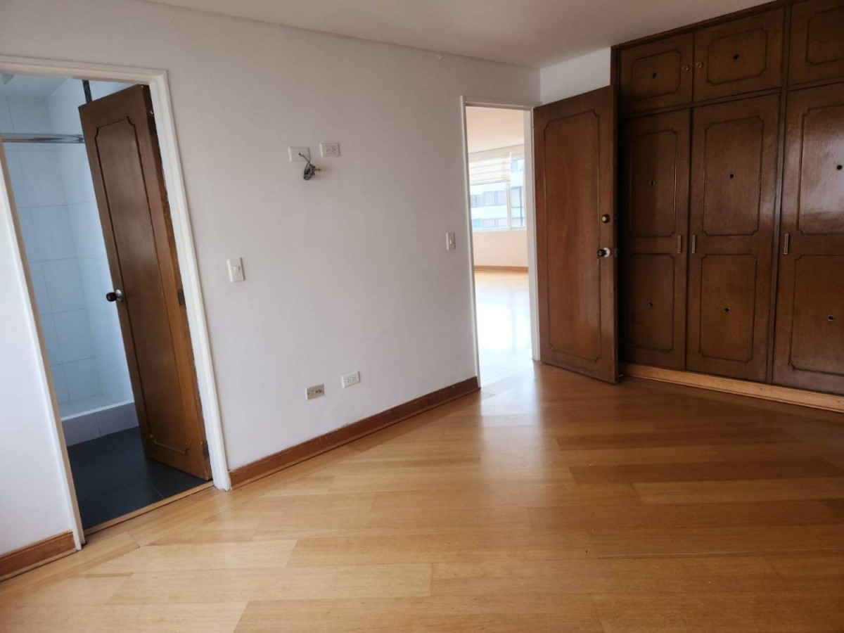 Apartamento en venta en Santa Barbara Central, Bogotá · foto 20 de 23
