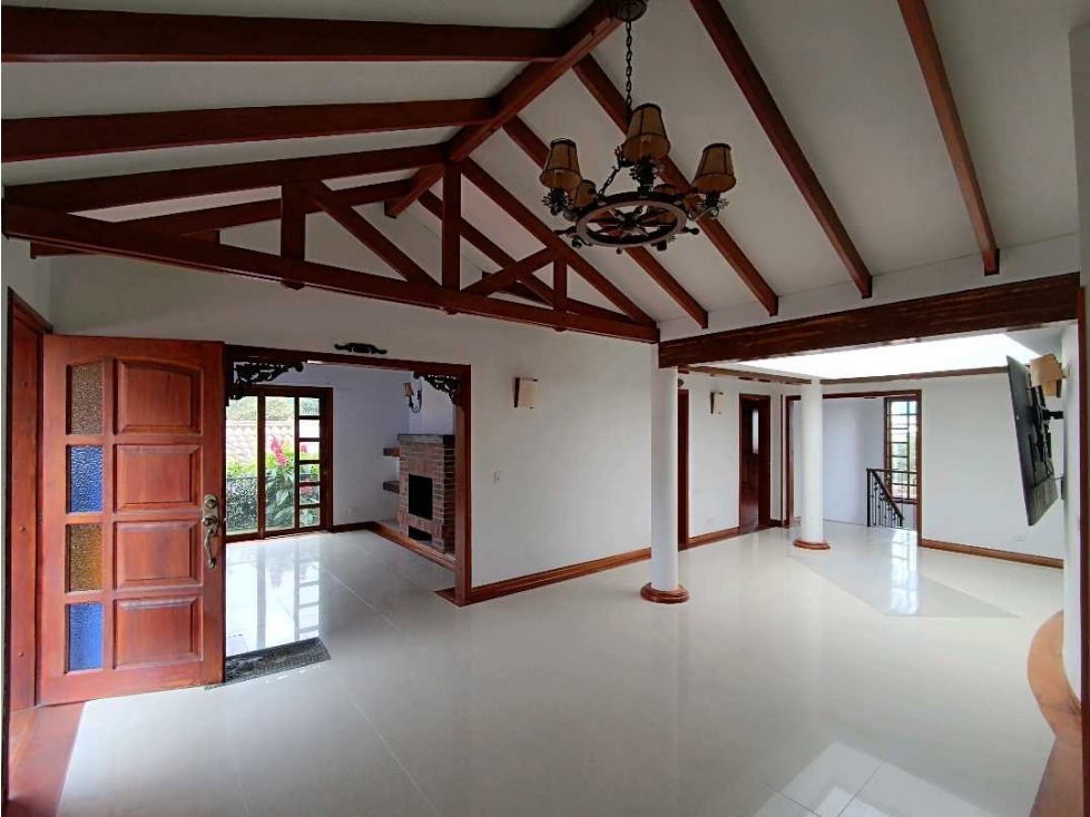 Casa en venta en Alhambra, Manizales · foto 2 de 24