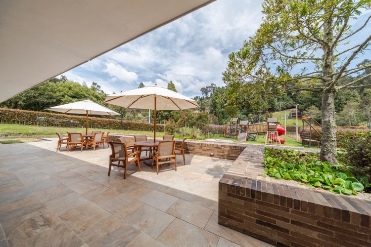 Lote en venta en El Volcan, La Calera, 1874 m² · foto 6 de 14