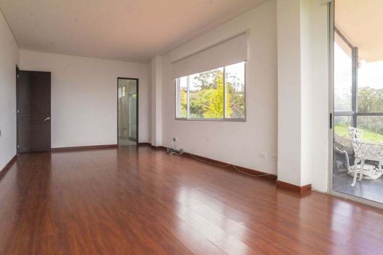 Casa de 4 alcobas en venta en Yerbabuena, Sopó, 440 m² · foto 14 de 24