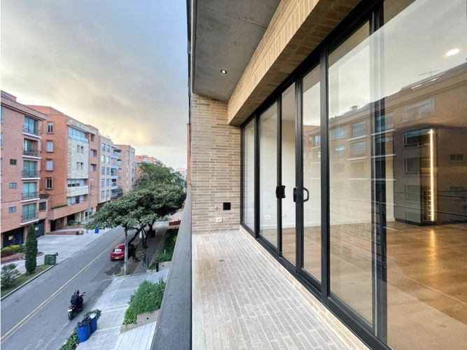 Apartamento de 3 alcobas en venta en Chicó Navarra, Bogotá, 147 m² · foto 6 de 19