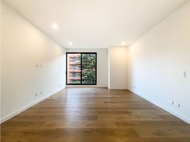 Apartamento de 3 alcobas en venta en Chicó Navarra, Bogotá, 147 m² · foto 10 de 19