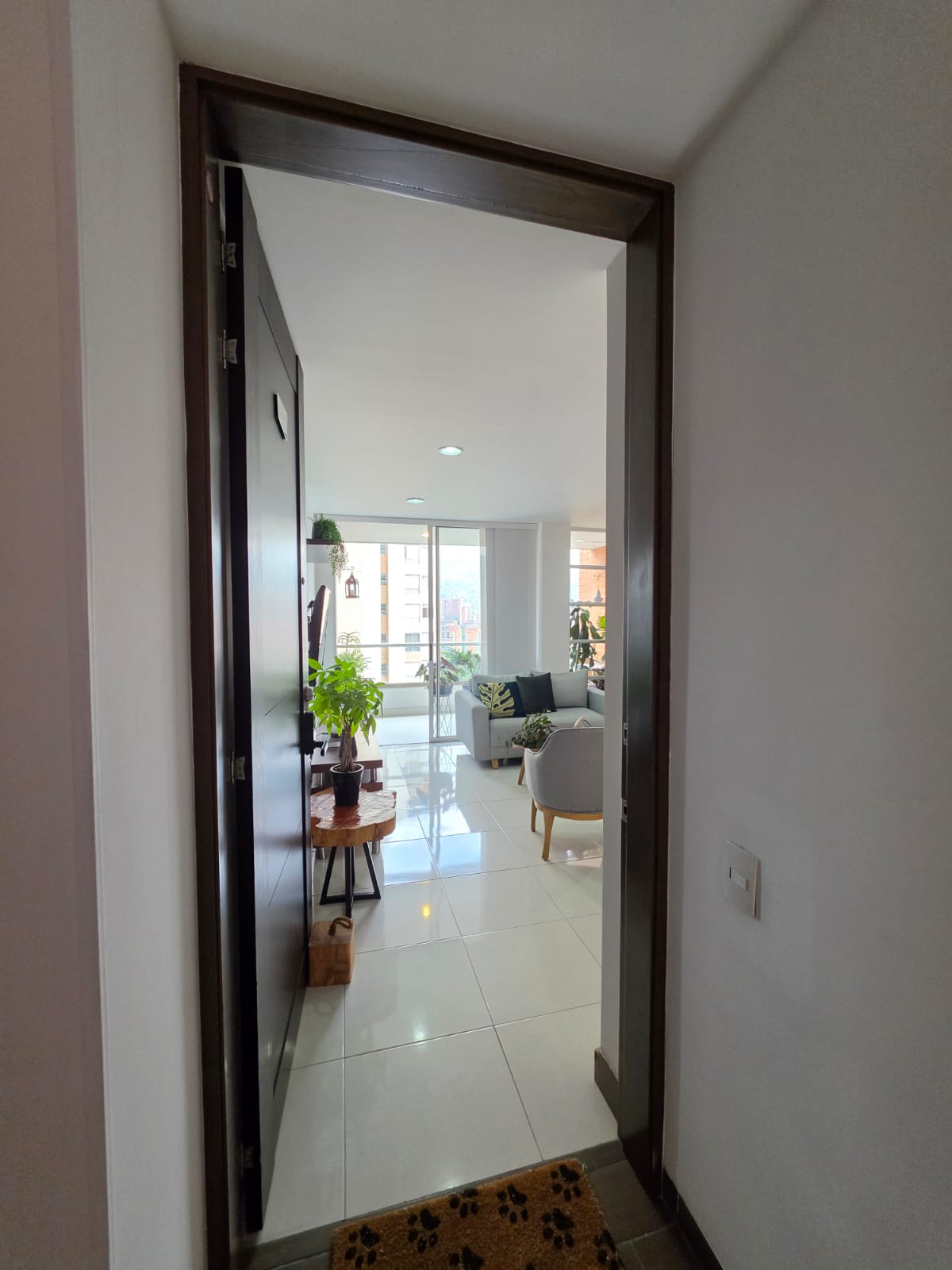 Apartamento en venta en Loma Del Esmeraldal, Envigado · foto 2 de 20