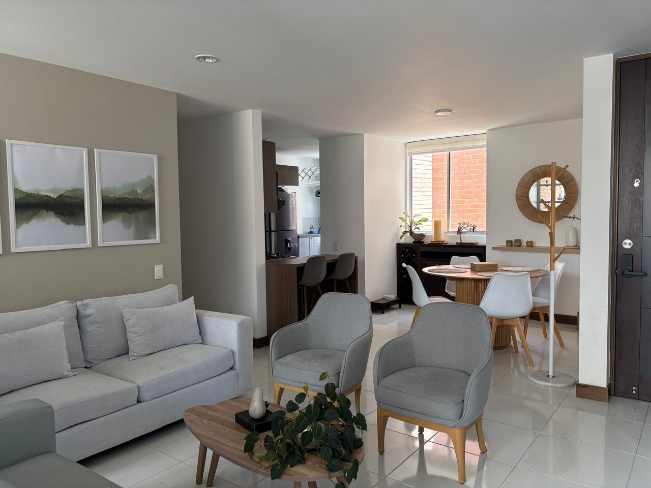 Apartamento en venta en Loma Del Esmeraldal, Envigado · foto 3 de 20