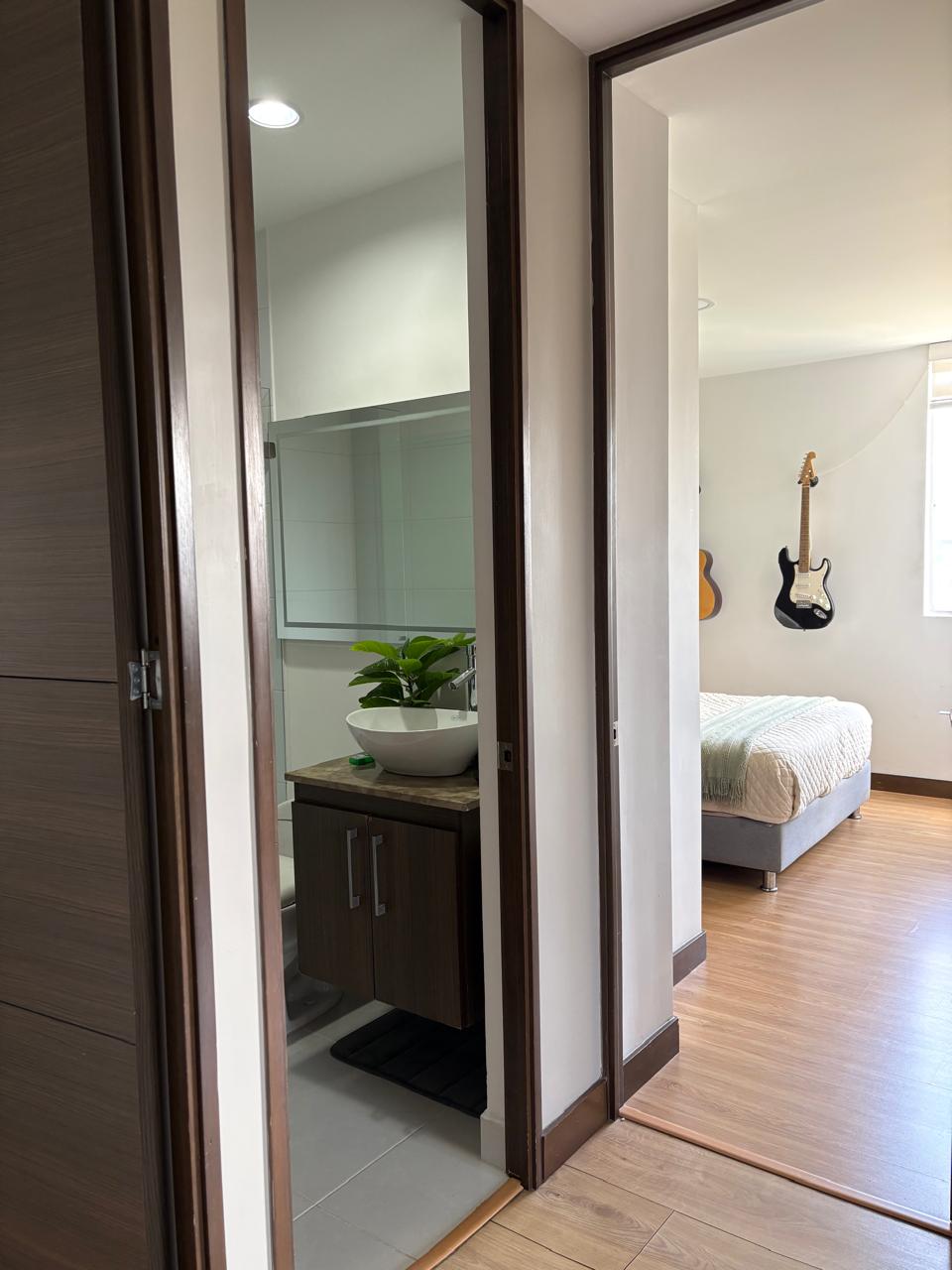 Apartamento en venta en Loma Del Esmeraldal, Envigado · foto 9 de 20