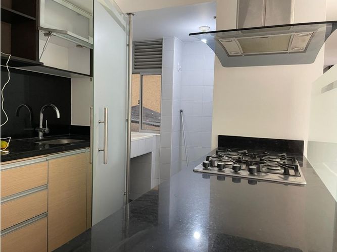 Apartamento en venta en Ciudad Jardin, Cali · foto 2 de 11