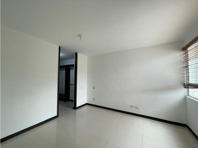 Apartamento en venta en Ciudad Jardin, Cali · foto 5 de 11