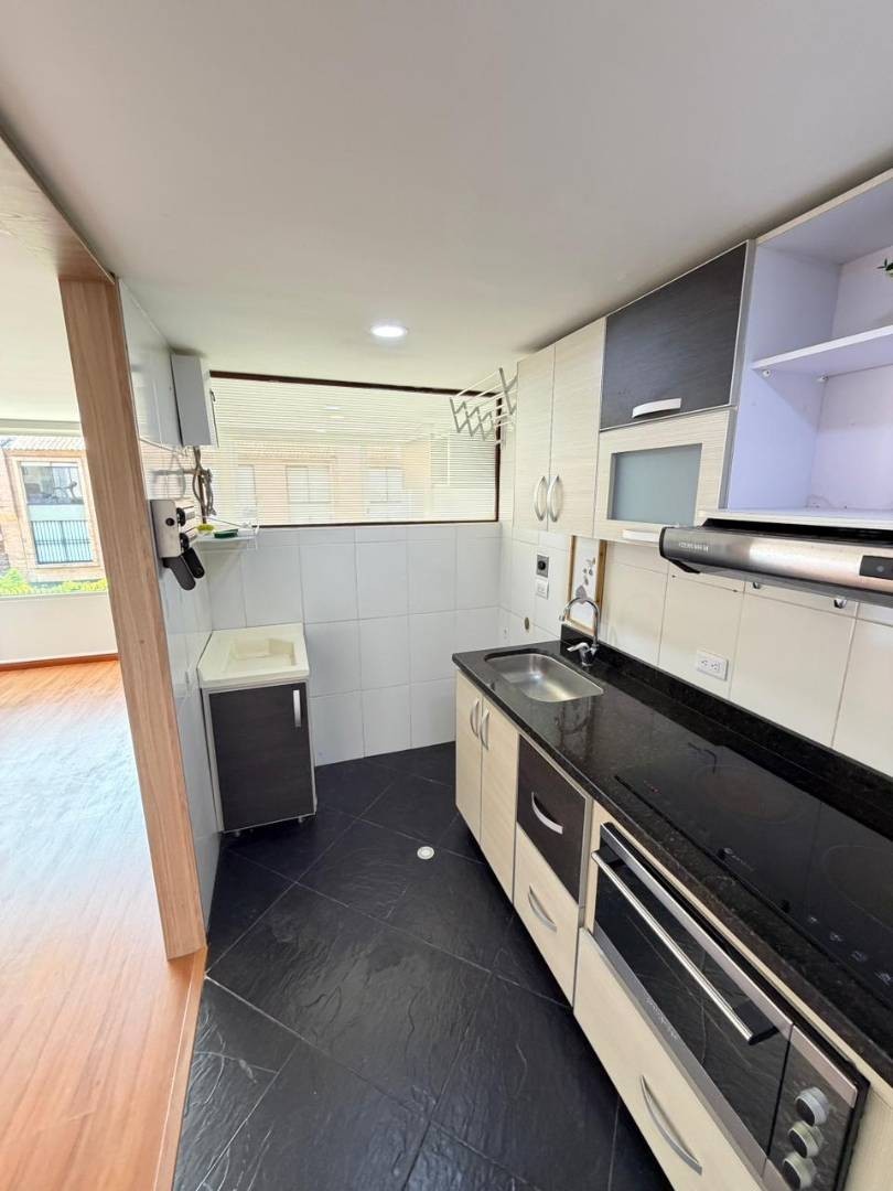 Apartamento en venta en Cedro Golf, Bogotá · foto 6 de 23