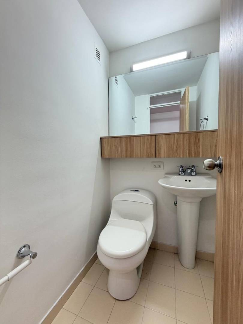 Apartamento en venta en Cedro Golf, Bogotá · foto 10 de 23