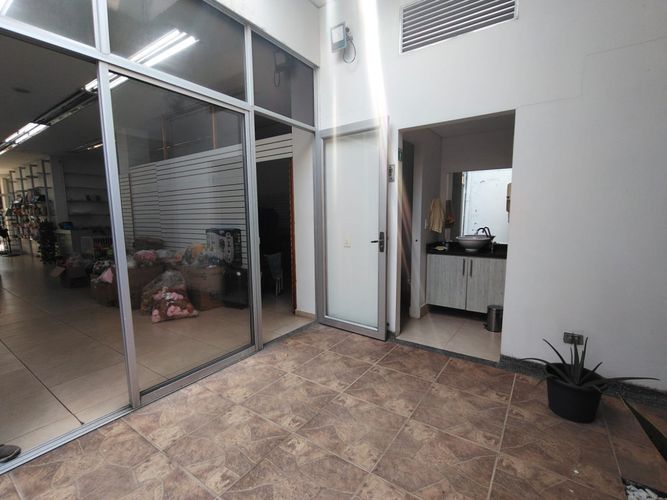 Edificio en arriendo en Eucaristico, Cali, 404 m² · foto 21 de 24