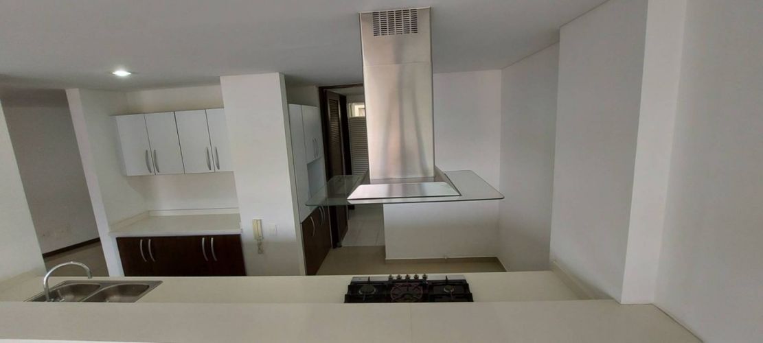 Apartamento en venta en Normandia, Cali · foto 6 de 18