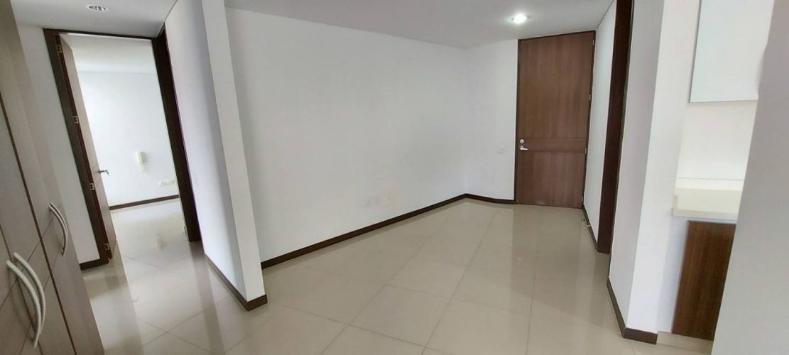 Apartamento en venta en Normandia, Cali · foto 8 de 18