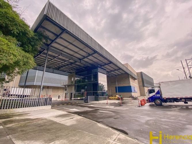 Bodega en arriendo en La Tablaza, La Estrella, 2978 m² · foto 4 de 8