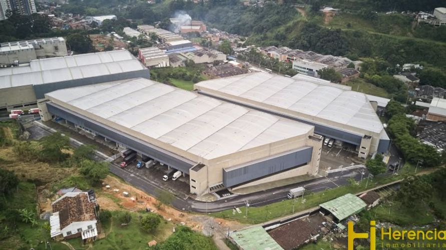 Bodega en arriendo en La Tablaza, La Estrella, 2978 m² · foto 7 de 8