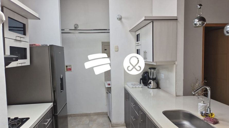 Apartamento de 3 alcobas en venta en Laureles, Medellín, 85 m² · foto 6 de 13